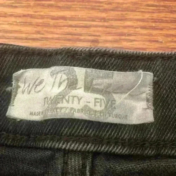 FREE PEOPLE  We the Free size 25 Black Jeans raw hem high rise EXC CON - Picture 4 of 4